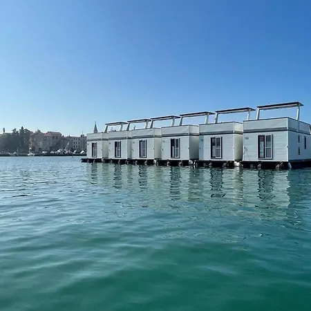Dream Houseboat With Sea View And Hot Tub Botel